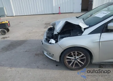 2017 Ford Focus Se z USA, uszkodzony, nr VIN 1FADP3F29HL247640